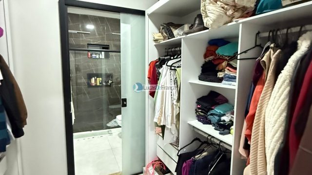 Casa na Vila Militar (SRO)