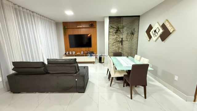 Casa na Vila Militar (SRO)