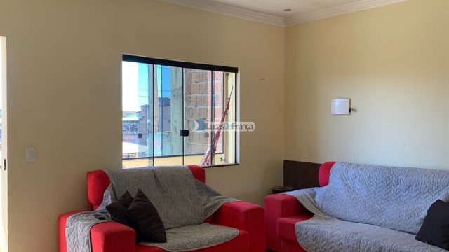 PRÉDIO NO ARAPOANGAS, AV. COMERCIAL.