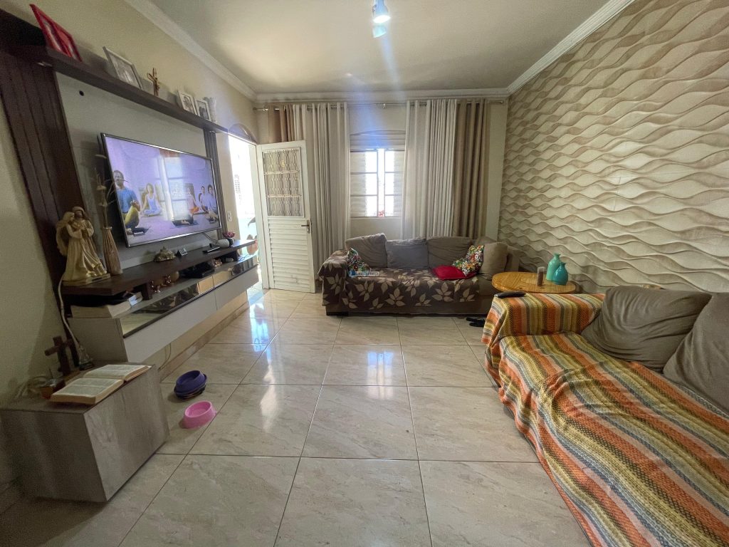 Sobrado em Lote Comercial Vila Buritis (10)