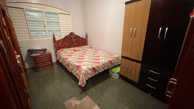 Sobrado em Lote Comercial – Vila Buritis, Quadra 02, Conjunto J