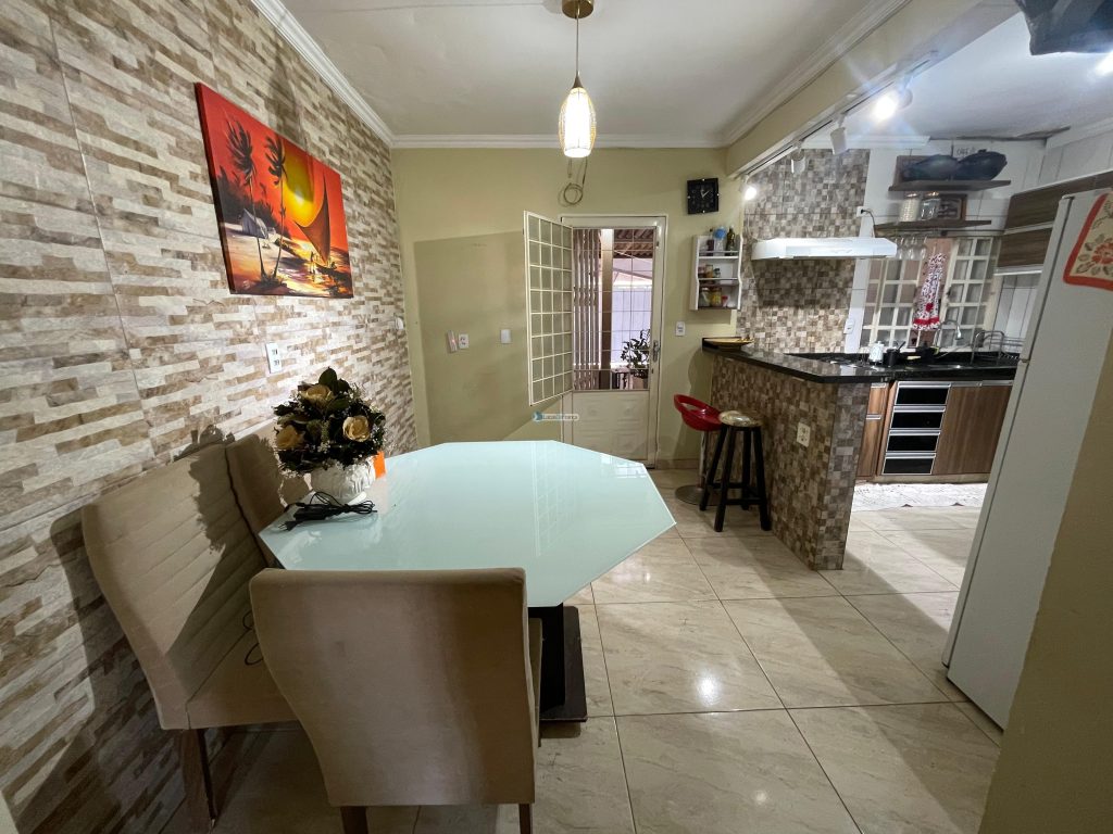 Sobrado em Lote Comercial Vila Buritis (15)