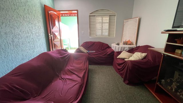 Sobrado em Lote Comercial – Vila Buritis, Quadra 02, Conjunto J