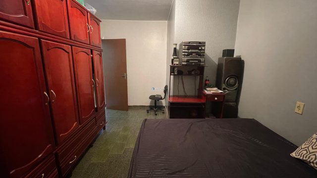 Sobrado em Lote Comercial – Vila Buritis, Quadra 02, Conjunto J