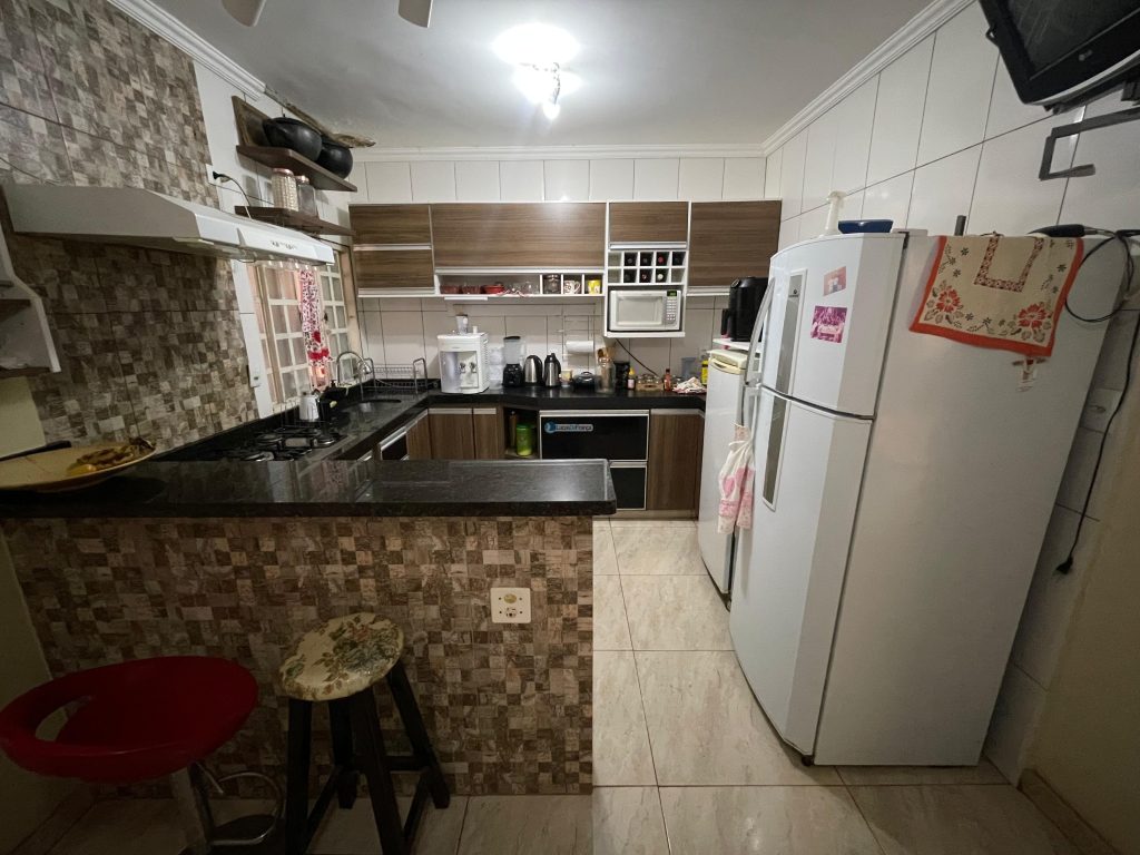 Sobrado em Lote Comercial Vila Buritis (3)