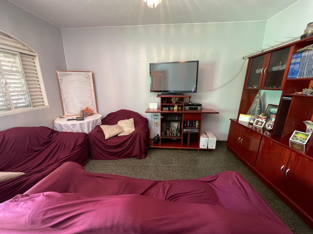 Sobrado em Lote Comercial Vila Buritis (5)