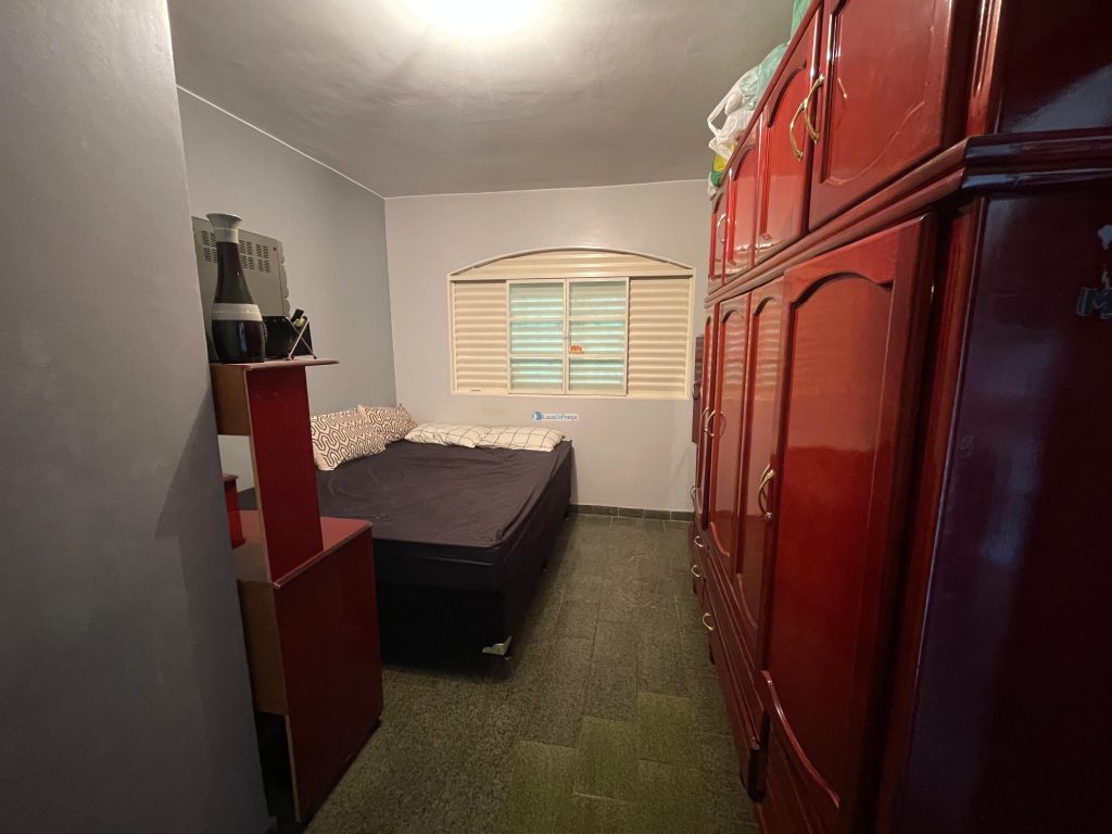 Sobrado em Lote Comercial Vila Buritis (8)