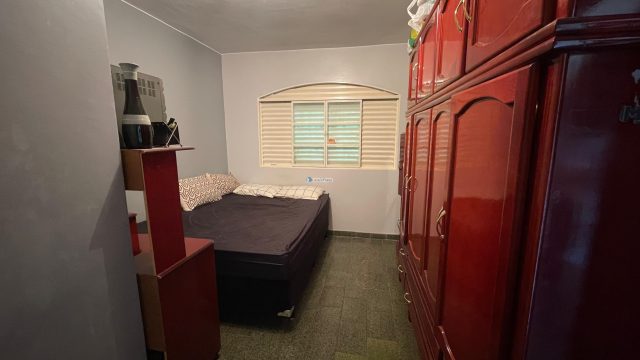 Sobrado em Lote Comercial – Vila Buritis, Quadra 02, Conjunto J