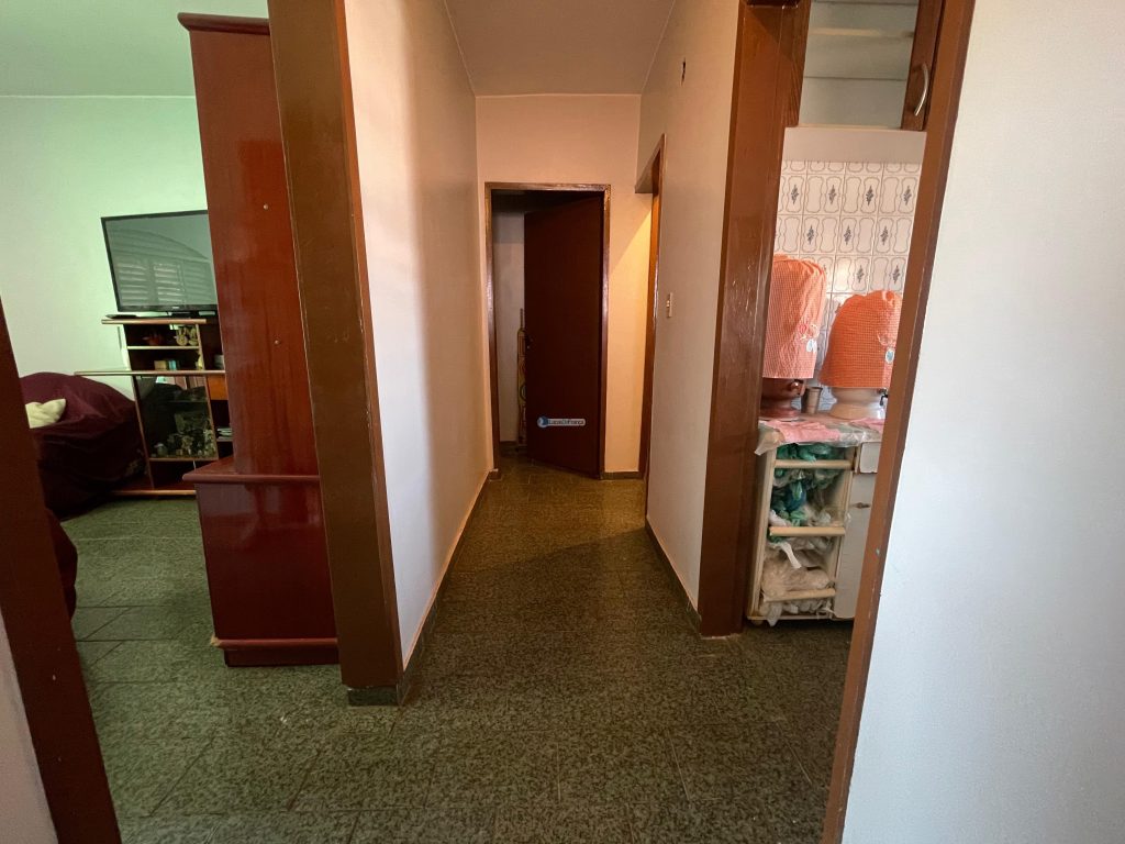 Sobrado em Lote Comercial Vila Buritis (9)