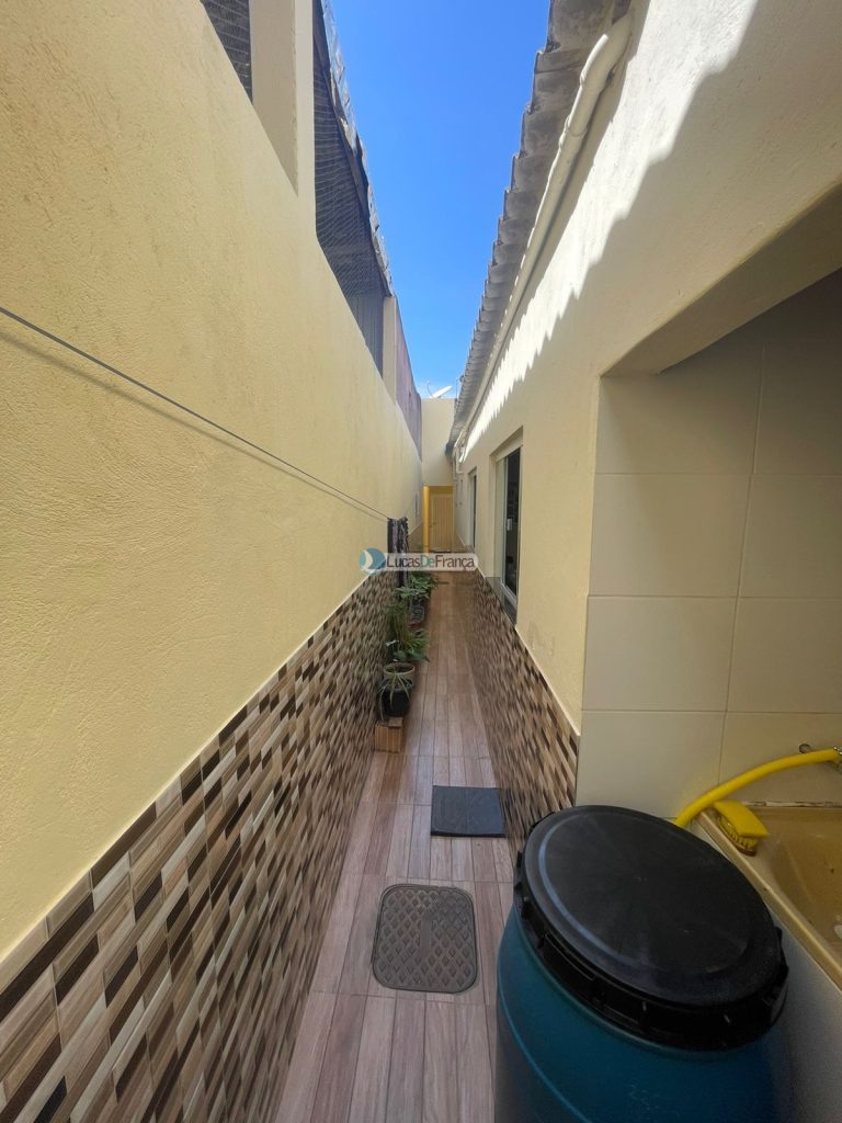 Casa na Quadra 24 conjunto E no Buritis IV (14)