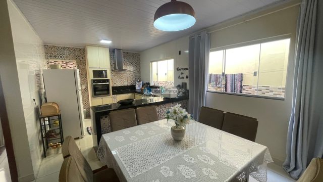 Casa na Quadra 24 conjunto E no Buritis IV