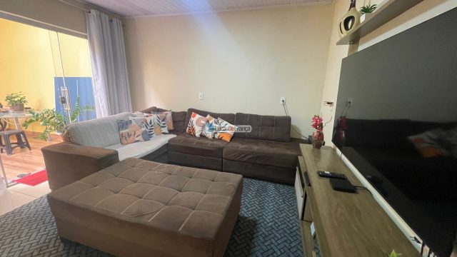 Casa na Quadra 24 conjunto E no Buritis IV