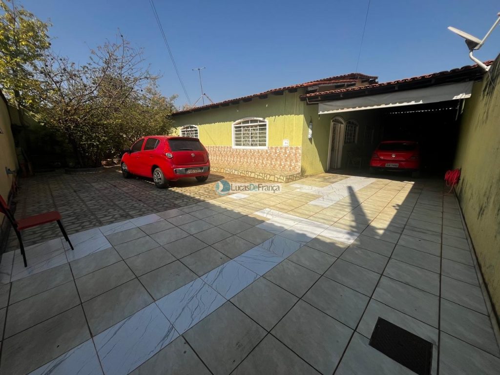 casa no Arapongas próximo à Mil Delícias (1)