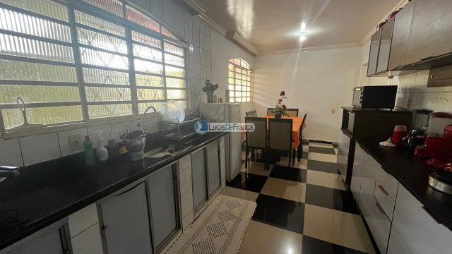 casa no Arapongas próximo à Mil Delícias