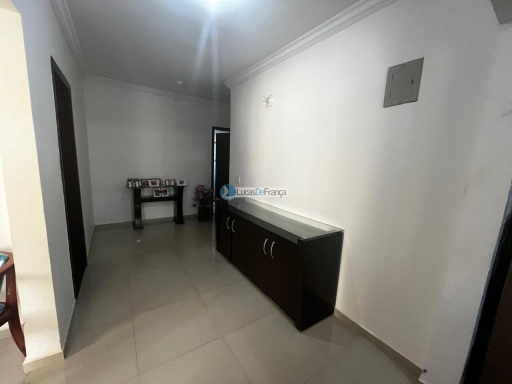 casa no Arapongas próximo à Mil Delícias (4)