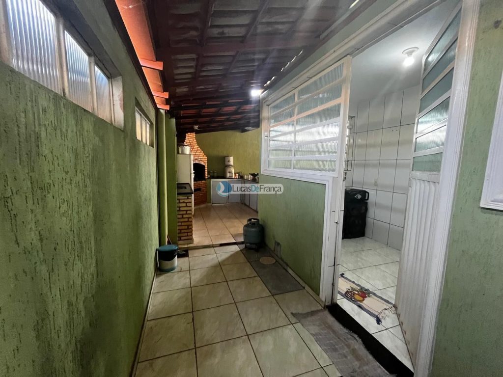 casa no Arapongas próximo à Mil Delícias (5)