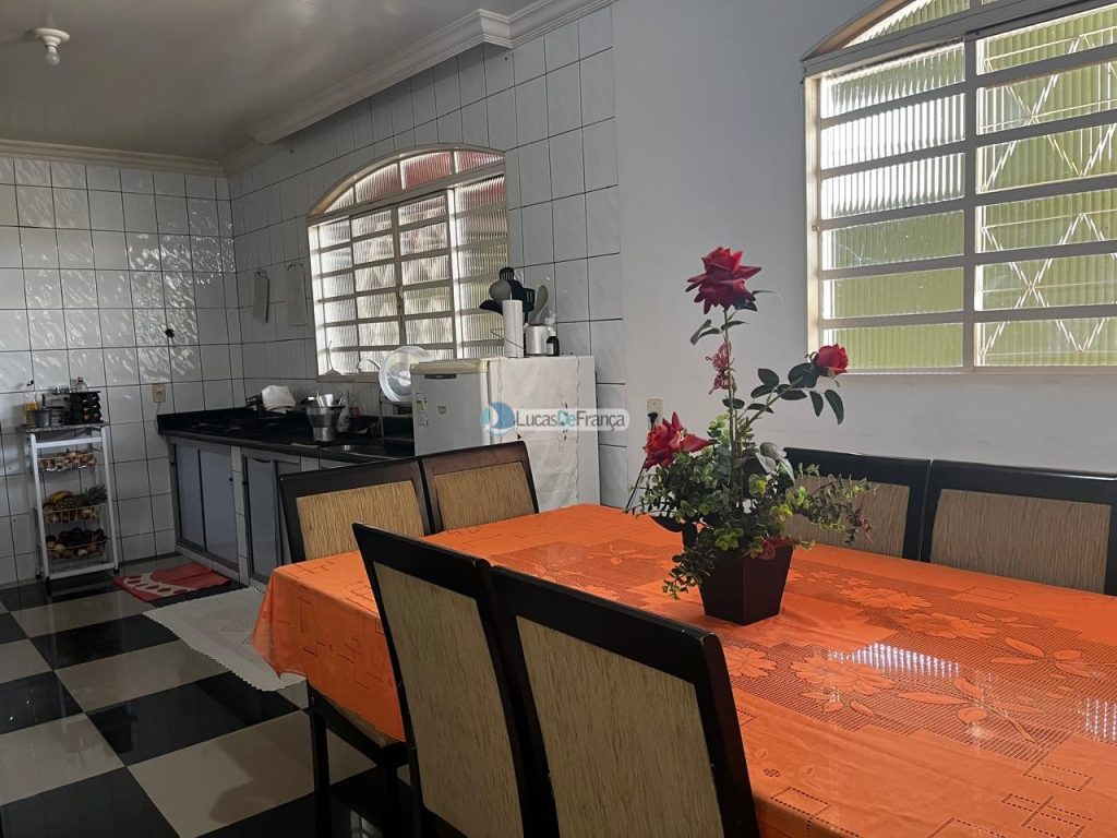 casa no Arapongas próximo à Mil Delícias (9)