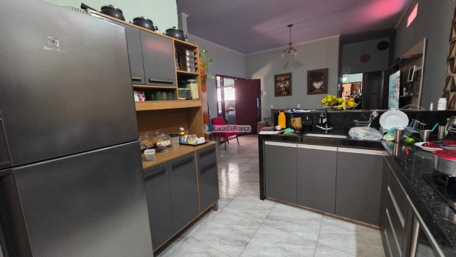 Casa no Bairro Arapoangas Qd. 3D- conj. B