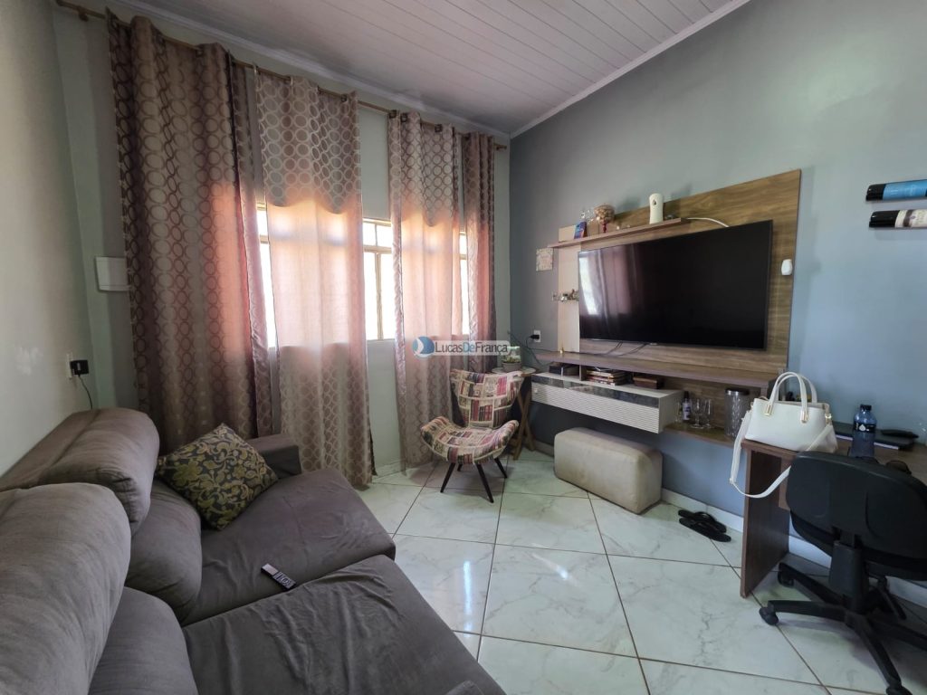 Casa no Bairro Arapoangas Qd. 3D- conj. B (4)