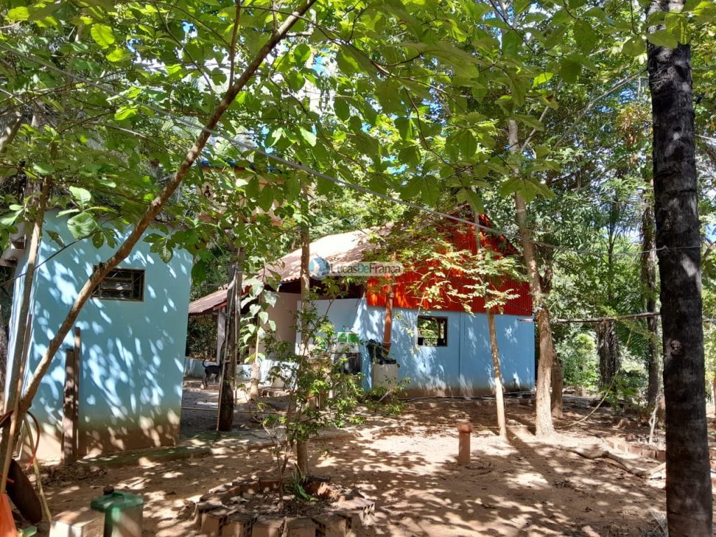 Chácara no distrito de Santa Rosa (24)