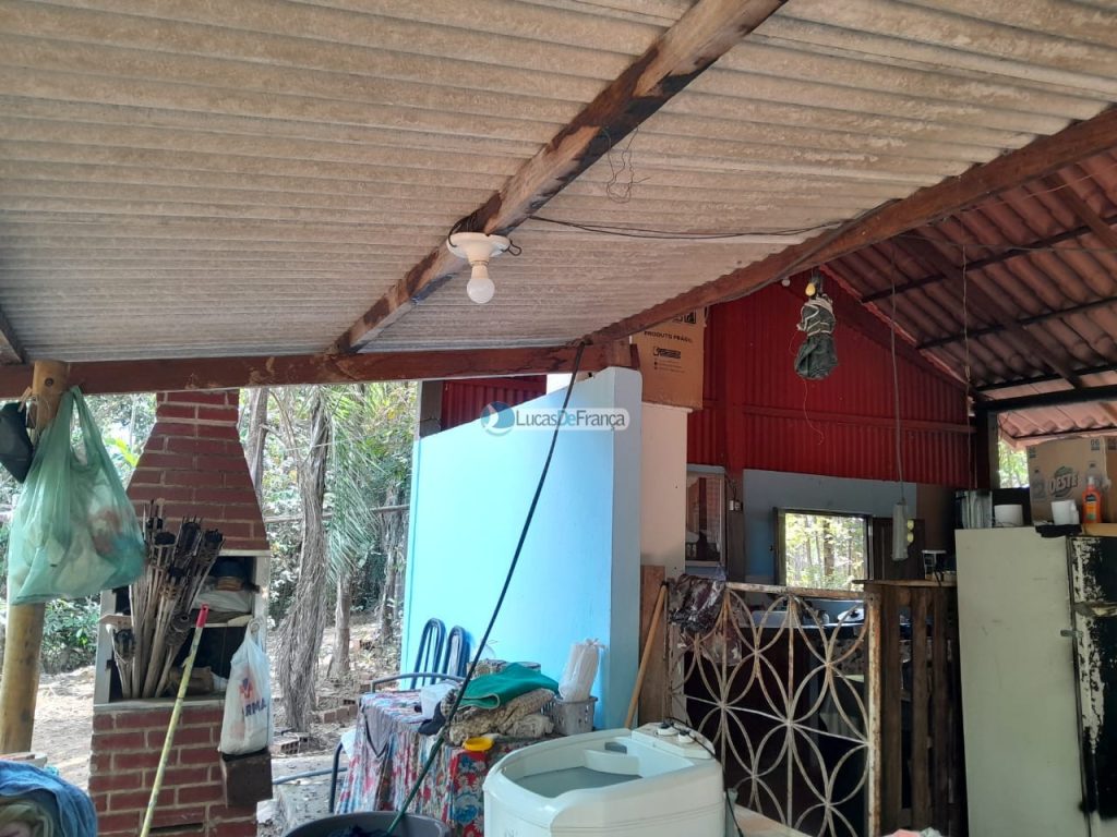 Chácara no distrito de Santa Rosa (29)