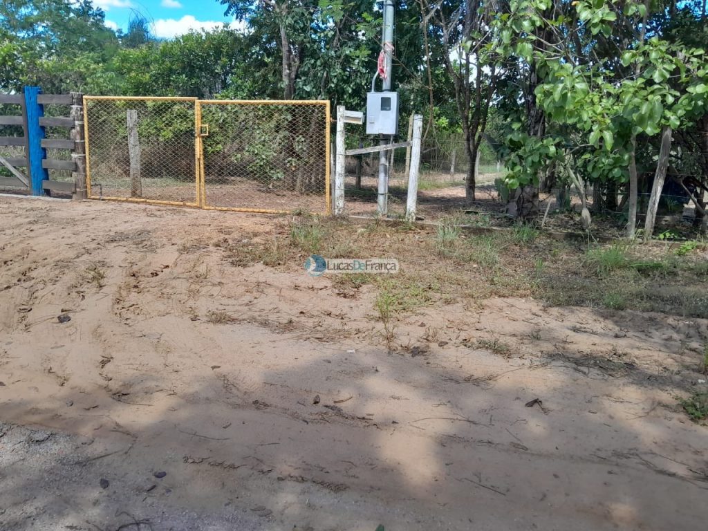 Chácara no distrito de Santa Rosa (32)