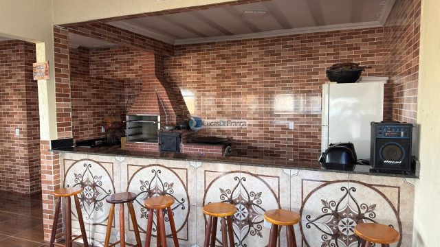 Prédio residencial completo em Jardim Roriz