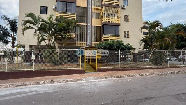Excelente Apartamento Reformado na Quadra 01, Bloco O
