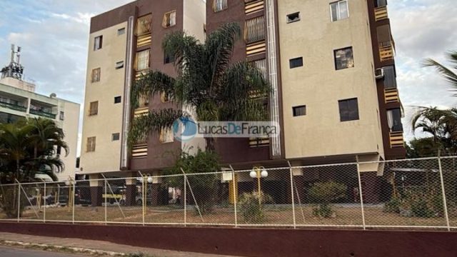 Excelente Apartamento Reformado na Quadra 01, Bloco O