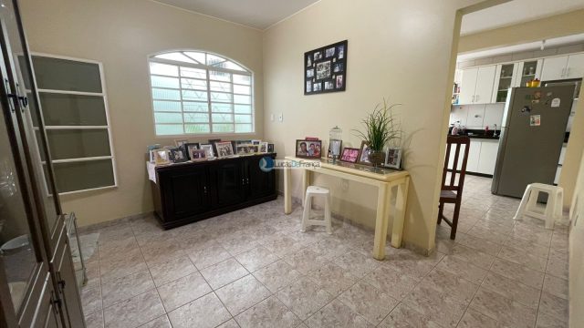 CASA – VILA VICENTINA, QUADRA 11