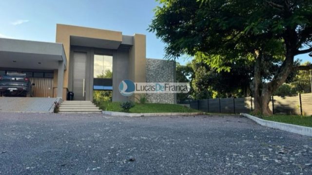 Chácara dos Sonhos no Altiplano Leste — Um Refúgio de Alto Padrão!