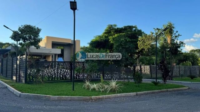 Chácara dos Sonhos no Altiplano Leste — Um Refúgio de Alto Padrão!