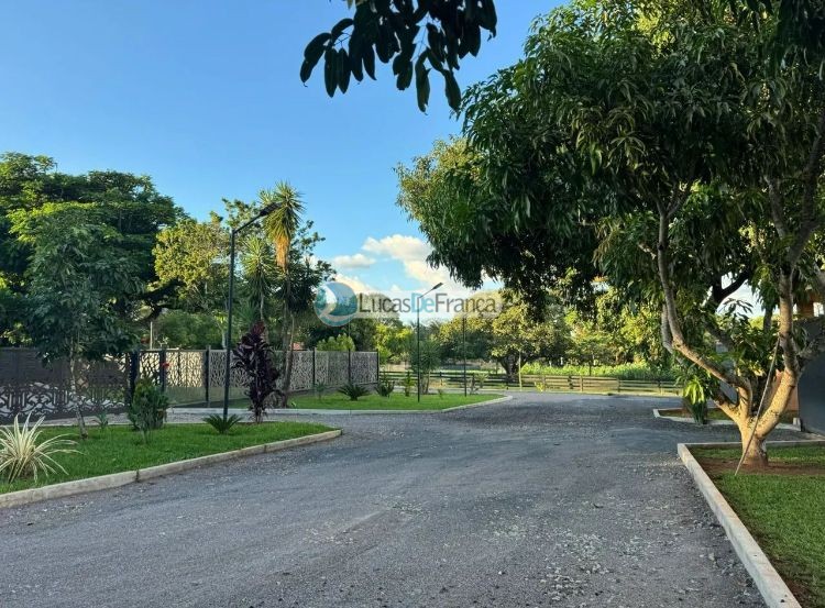 Chácara no Altiplano Leste (11)