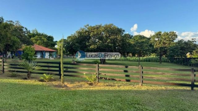 Chácara dos Sonhos no Altiplano Leste — Um Refúgio de Alto Padrão!