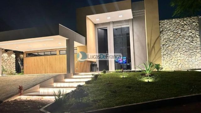 Chácara dos Sonhos no Altiplano Leste — Um Refúgio de Alto Padrão!