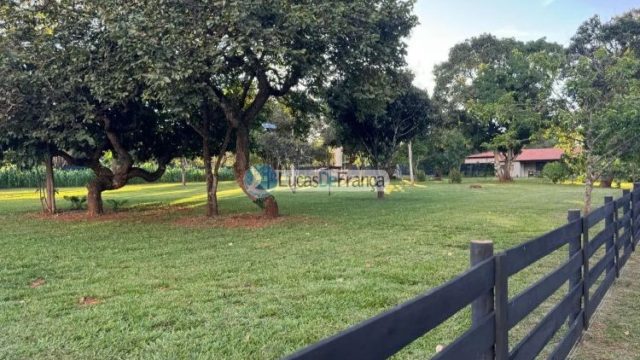 Chácara dos Sonhos no Altiplano Leste — Um Refúgio de Alto Padrão!