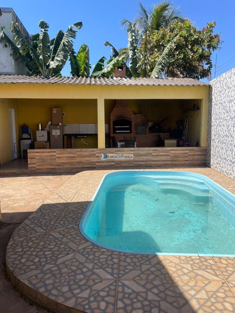 Excelente Casa com Piscina no Setor de Mansões Itiquira (1)