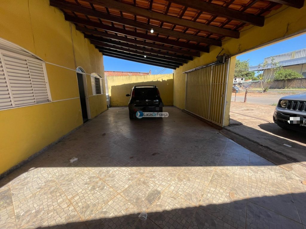 Excelente Casa com Piscina no Setor de Mansões Itiquira (11)
