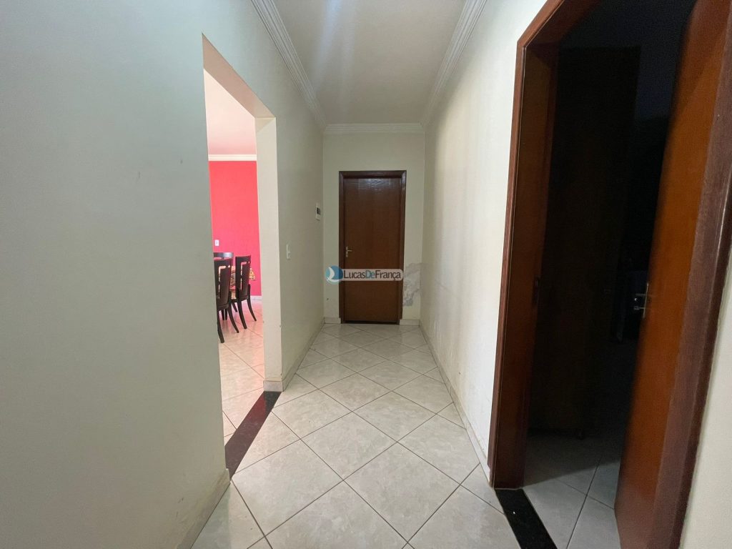 Excelente Casa com Piscina no Setor de Mansões Itiquira (16)