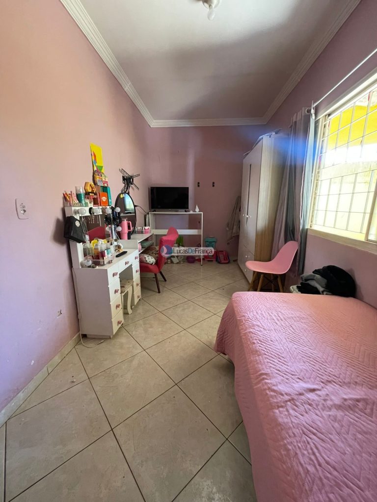 Excelente Casa com Piscina no Setor de Mansões Itiquira (17)