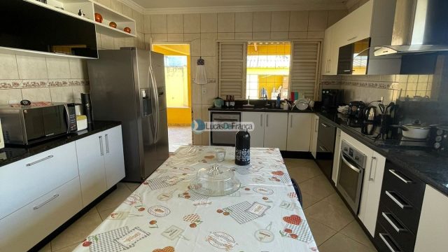 Excelente Casa com Piscina no Setor de Mansões Itiquira, módulo 01