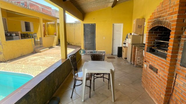 Excelente Casa com Piscina no Setor de Mansões Itiquira, módulo 01