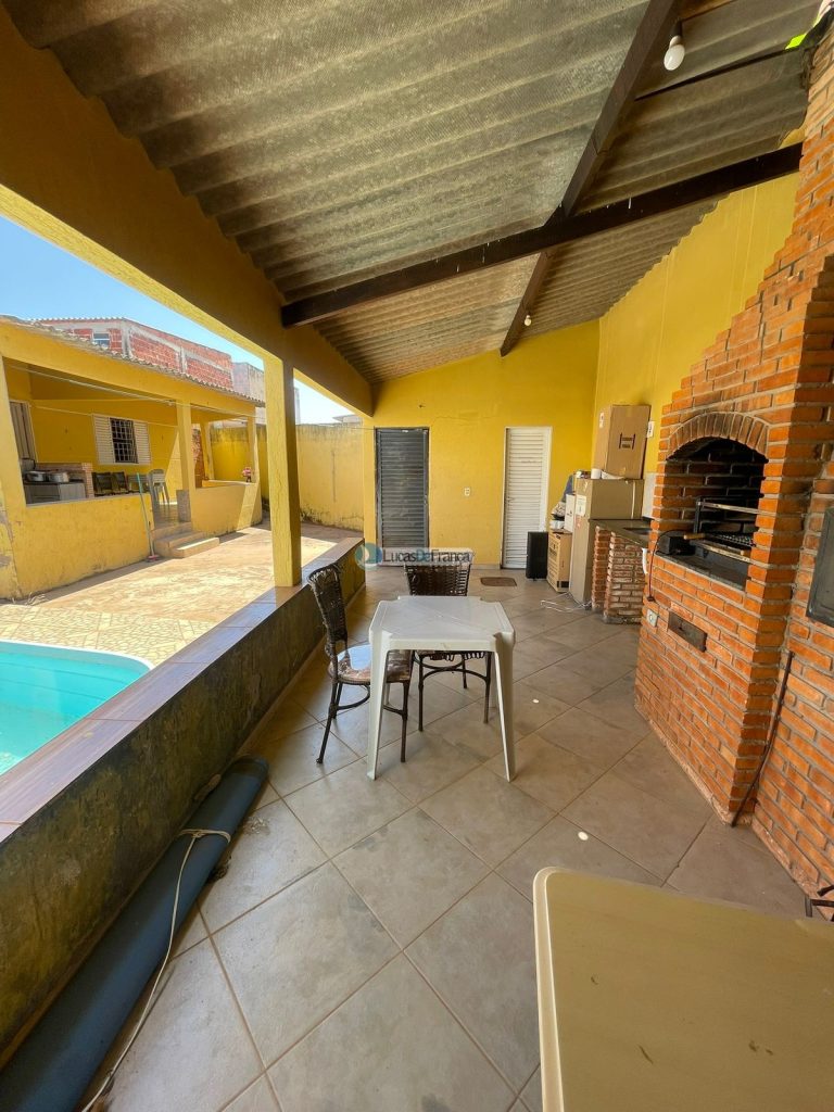 Excelente Casa com Piscina no Setor de Mansões Itiquira (22)