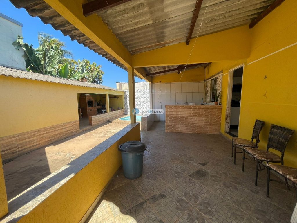 Excelente Casa com Piscina no Setor de Mansões Itiquira (23)