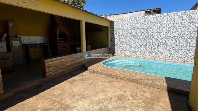 Excelente Casa com Piscina no Setor de Mansões Itiquira, módulo 01