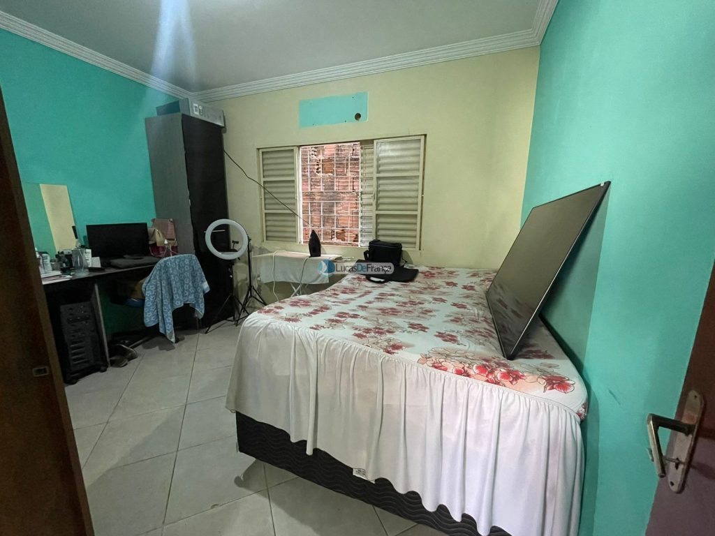 Excelente Casa com Piscina no Setor de Mansões Itiquira (31)