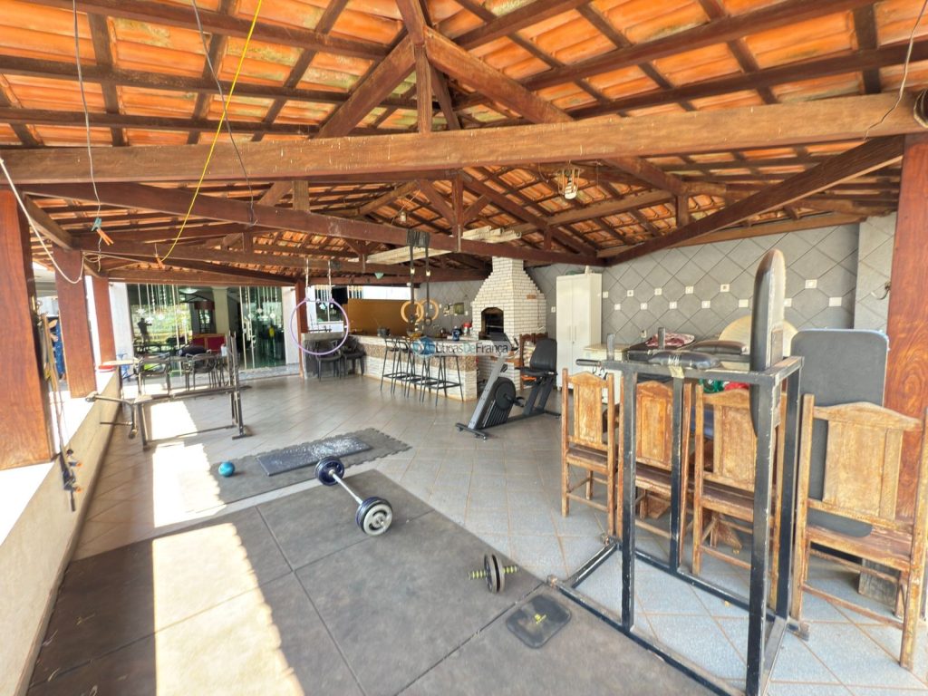 Imóvel no Setor Tradicional (16)