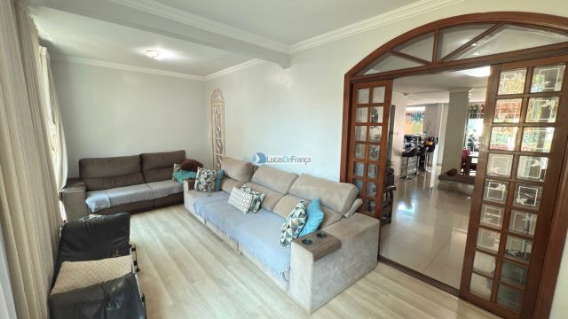 Imóvel no Setor Tradicional, (rua Alexandre Salgado, próximo a Independência)