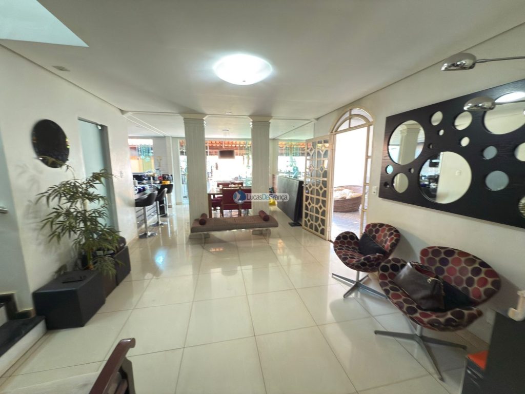 Imóvel no Setor Tradicional (3)