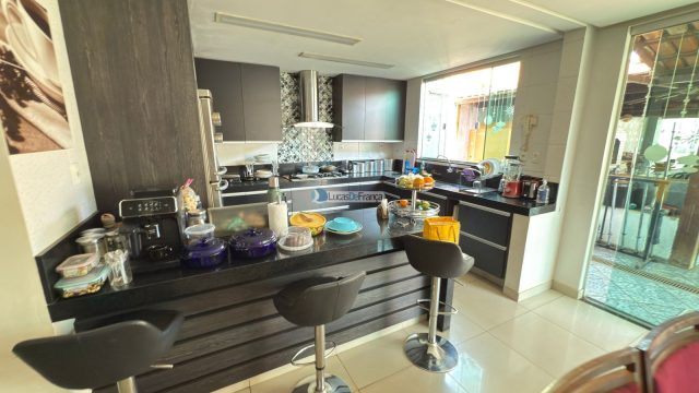 Imóvel no Setor Tradicional, (rua Alexandre Salgado, próximo a Independência)